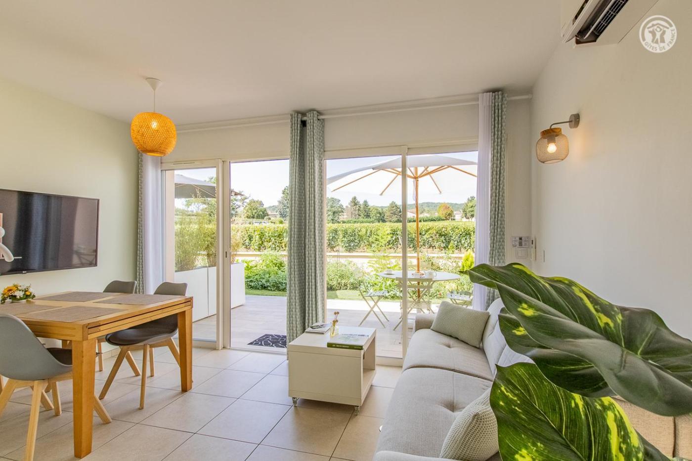 Le Maconnais Guest House Vinzelles Exterior foto